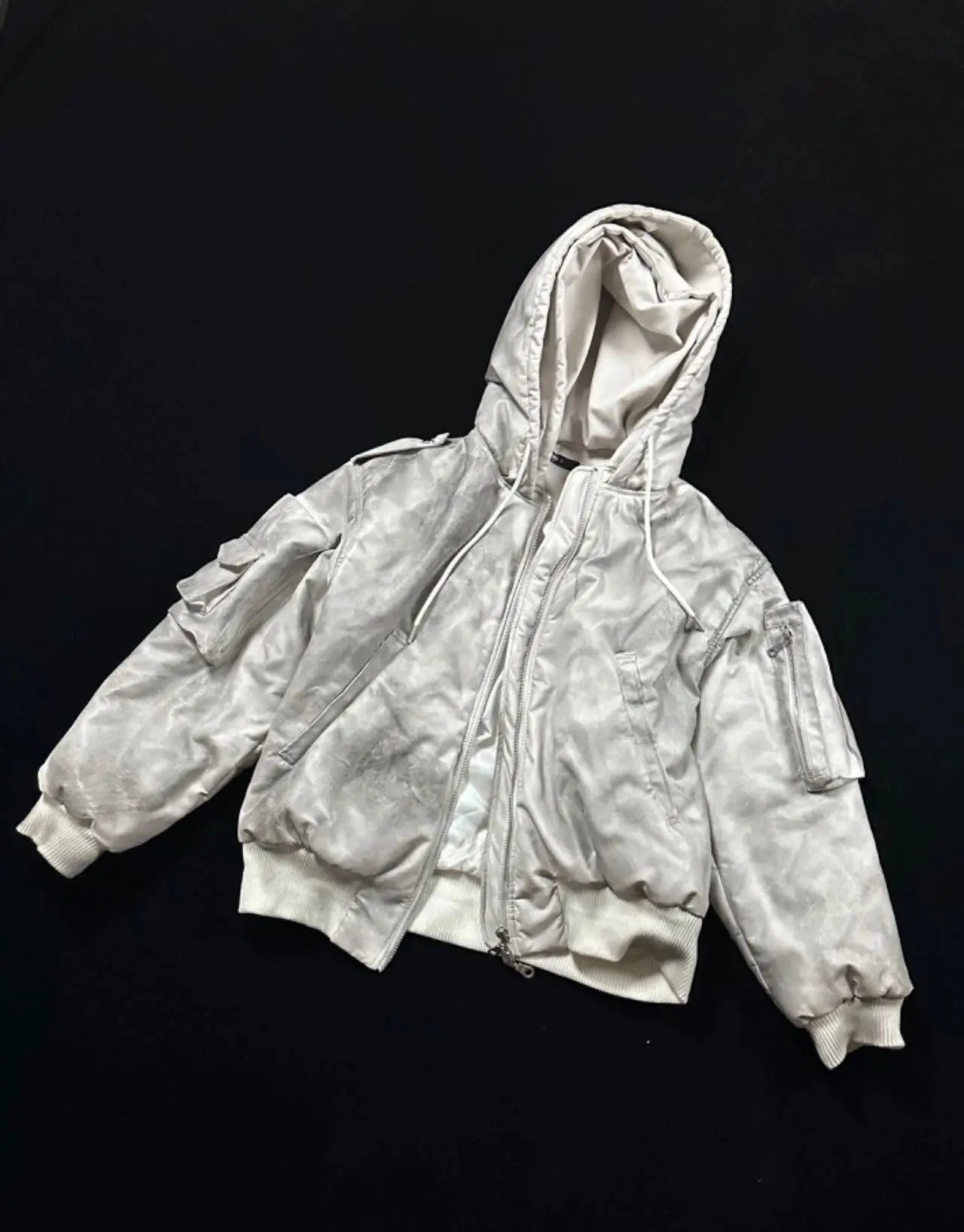 Кожаная куртка с капюшоном и карманами размер S - XXXL цвет в ассортименте