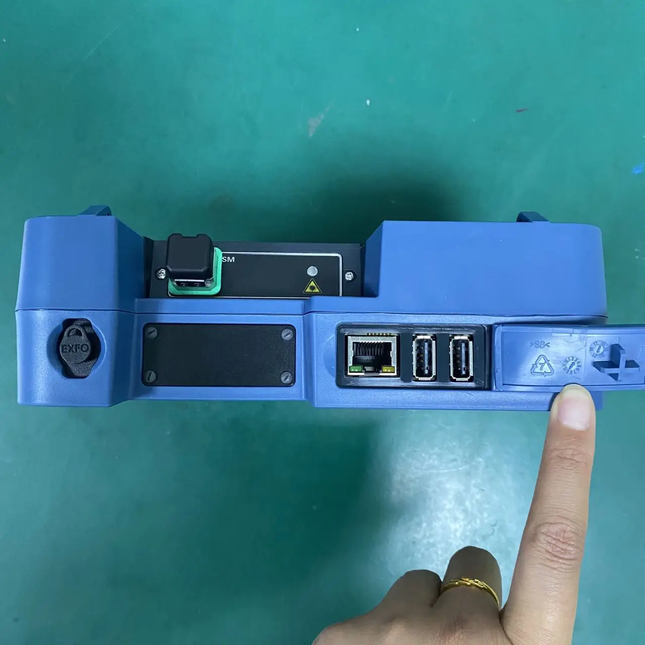 EXFO Max-710b-M1 OTDR 1310/1550nm Wavelength 30/28dB Multi-Languages MaxTester