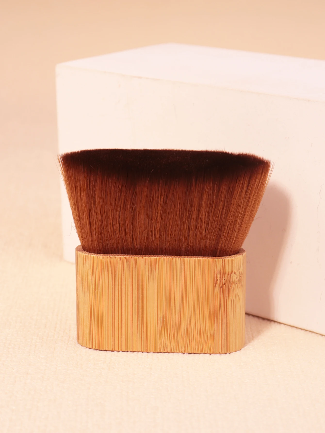 1 мягкая щетка для стрижки волос на шее и лице чистки