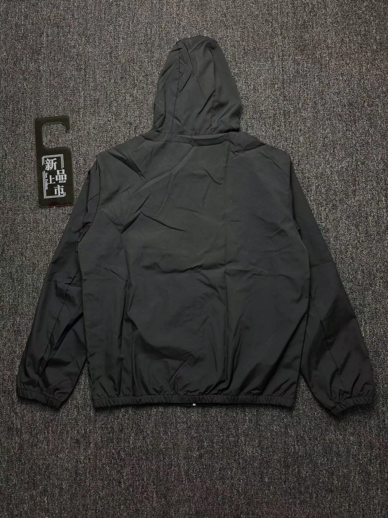 Куртки FENDI весна и осень Спортивная Тонкая посадка ткань высокого качества