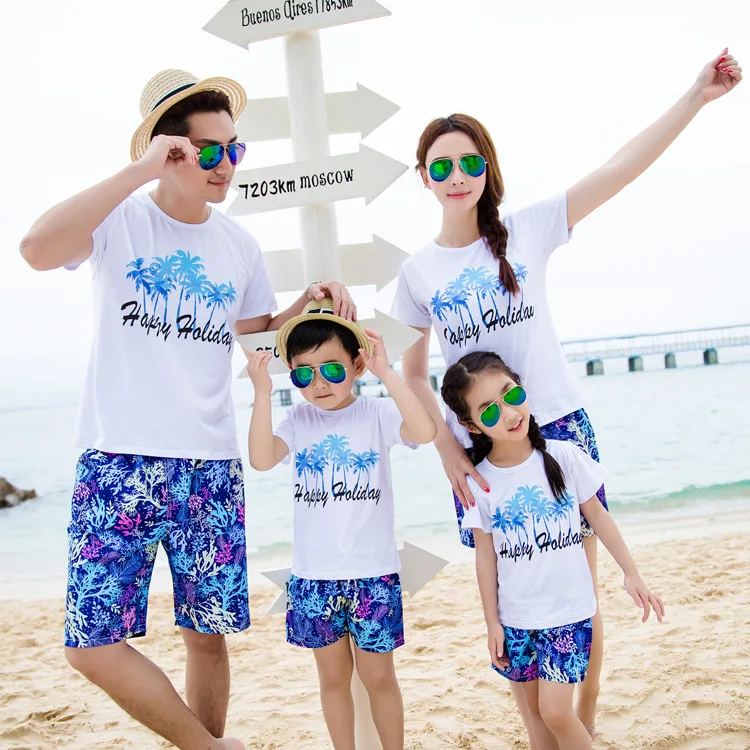Фото Семейная Одинаковая одежда Летняя Пляжная футболка для матери дочери отца сына