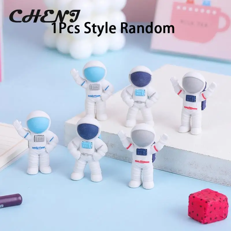 

1PC Cute Space Astronauts Eraser Children Erasers for Kids Gift Novelty Creative Pencil Rubber Student School Office Supplies