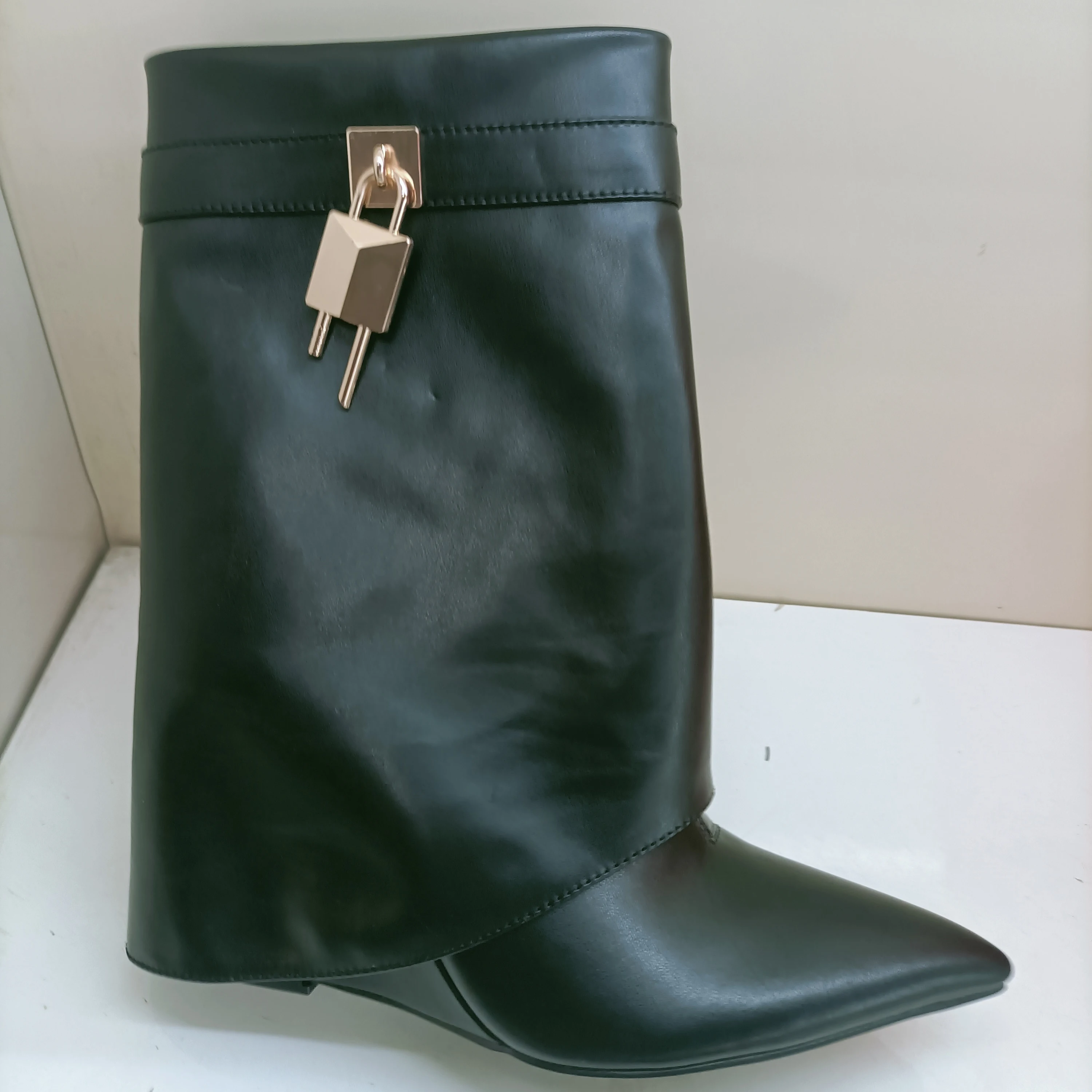 Women Luxury Overlay Ankle Boots Ladies Shoe Black Fold Wedge Booties Lock Shark Booty Big Size Mujer Chaussures Botas Mujer