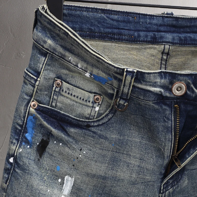 Summer Fashion Men Jeans Retro Washed Blue Elastic Embossed Designer Ripped Short Jeans Homme Vintage Casual Denim Shorts Men