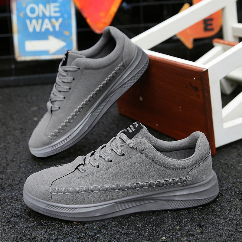 Мужские модные однотонные туфли для прогулок и скейта Нескользящие на шнуровке