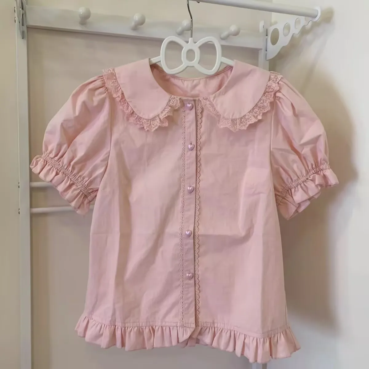 Фото Рубашки в стиле Лолиты Harajuku, женские милые пышные рубашки с короткими рукавами и кружевными оборками, тонкие блузки Kawaii, милая одежда для девочек, топы Y2k, Blusas Mujer №5