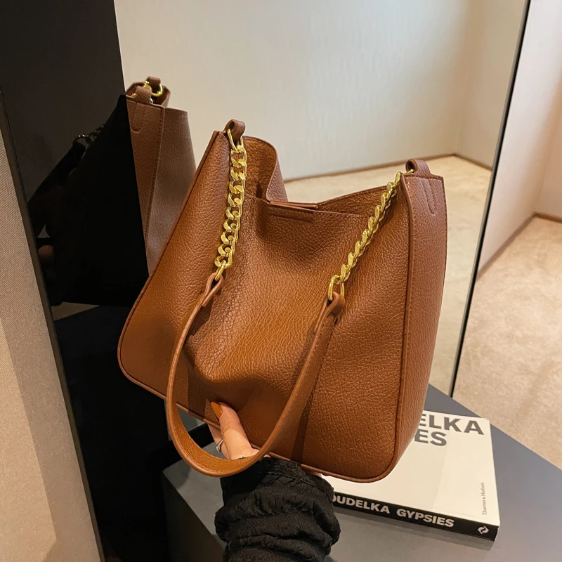 

Fashion Shoulder Bags Ladies Casual Bucket Bags Luxury Designer Women's Bags Solid Color Retro Shoulder Bags Chain Bags