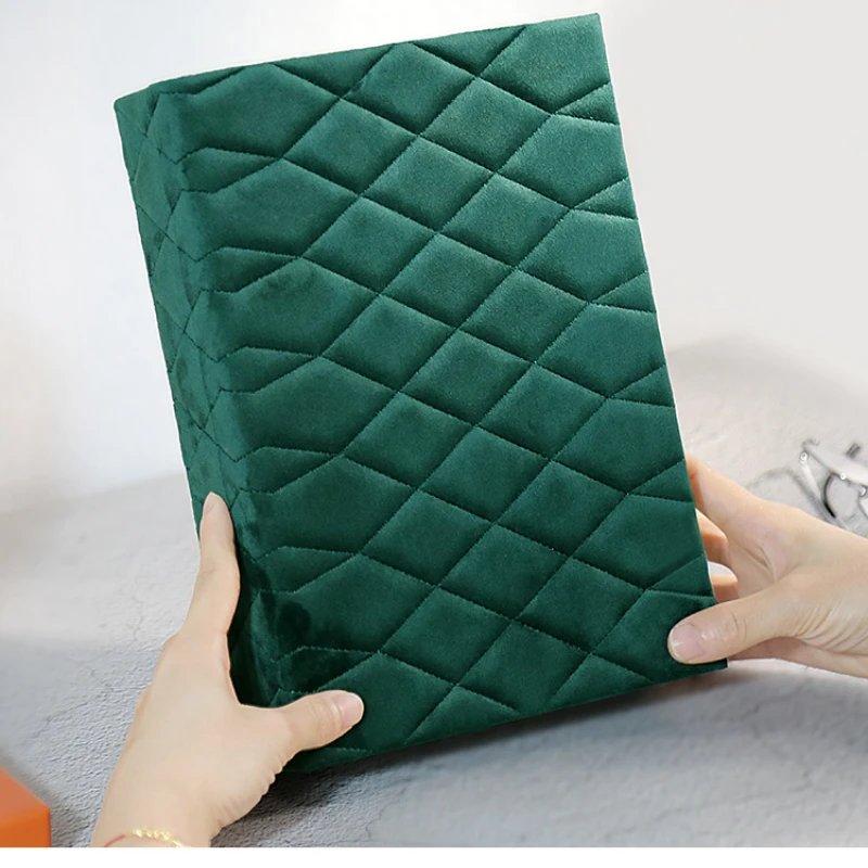 Коробка для хранения ювелирных изделий в форме книги вместительная Пылезащитная