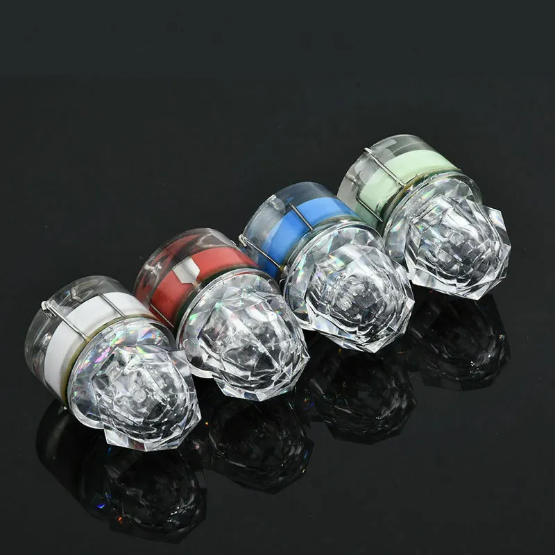 1 шт. Мини рыболовный приманка свет LED глубоководный водонепроницаемый бриллиантовый приманка лампы яркие цветные для привлечения рыбы.