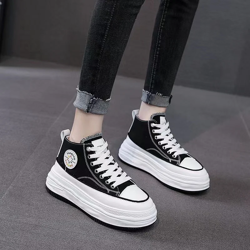 Spring and Autumn New Versatile Canvas Shoes Thick Sole Breathable Comfortable Board Shoes Soft Sole Korean Edition Trend