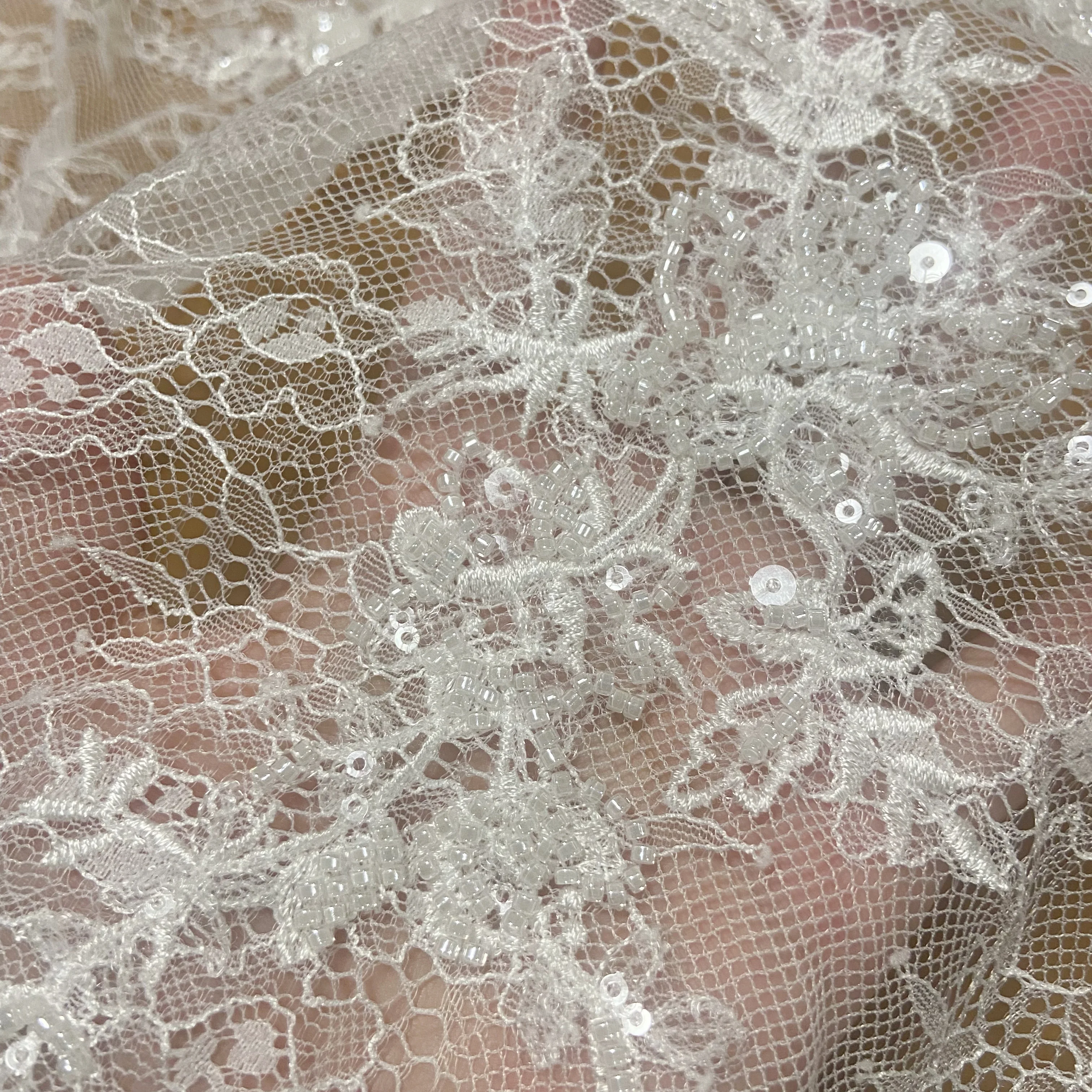 Кружевная ткань