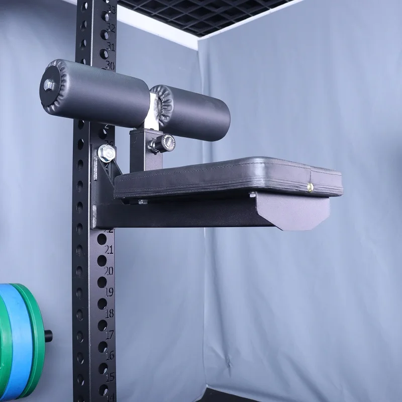 Высокорасположенное интегрированное сиденье с выдвижной блокировкой ног птицы