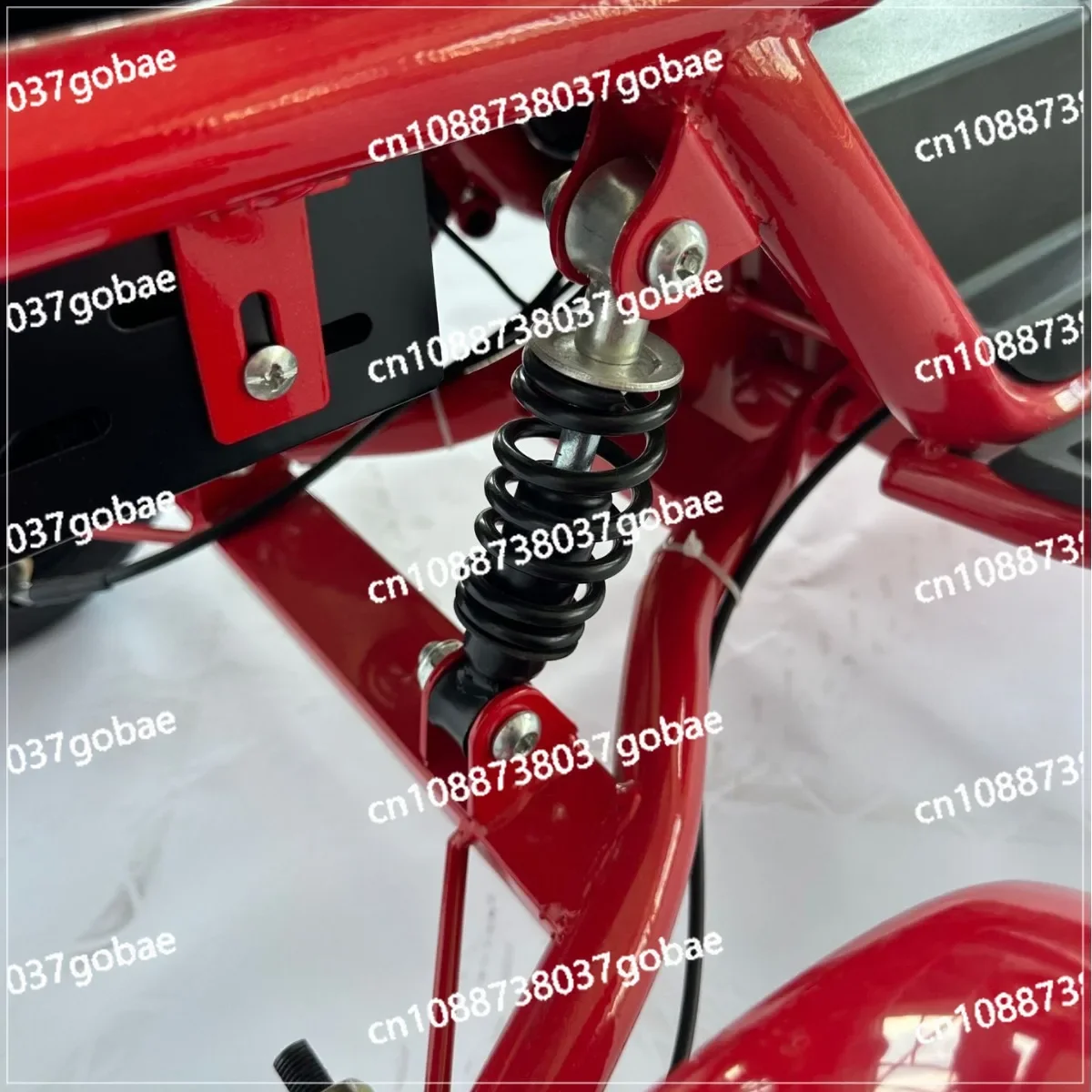 Электрический трехколесный маленький электромобиль для взрослых электрический