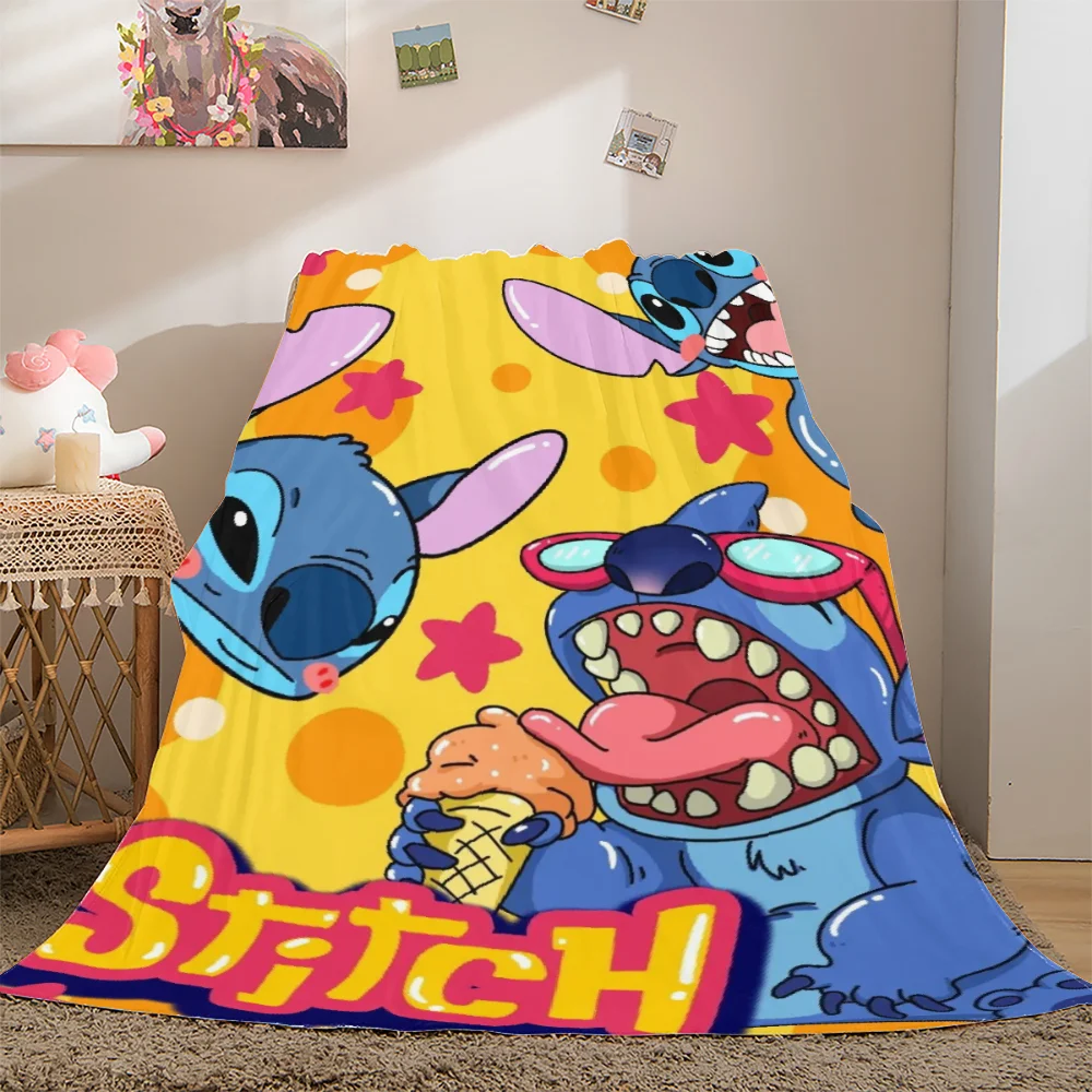 Современное полосатое одеяло Flanelle с вышивкой. Удобный полиэстер. Идеально