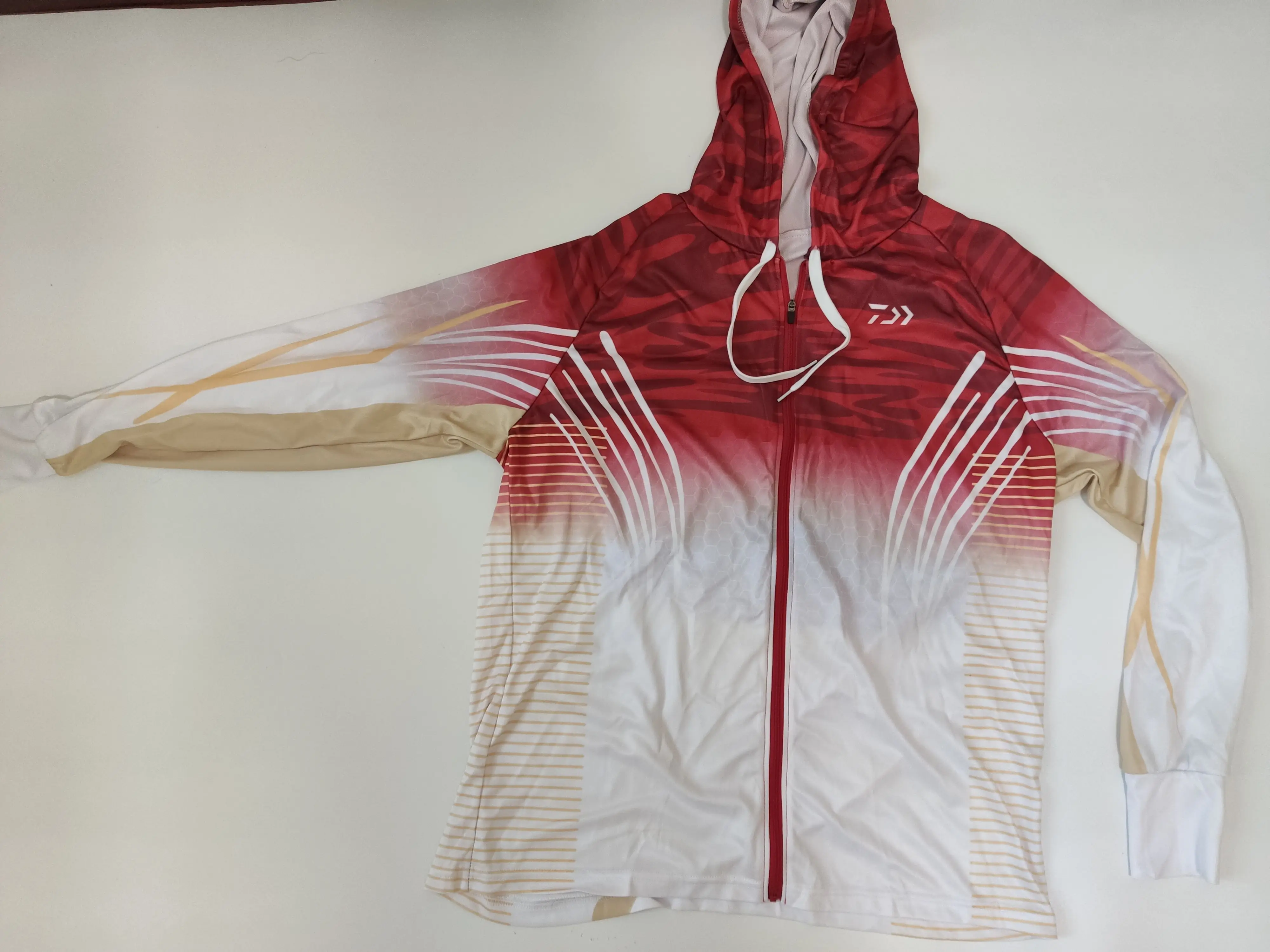 

Мужская одежда для рыбалки, красного цвета, ультратонкая Солнцезащитная рубашка с длинным рукавом, воздухопроницаемое пальто UPS 50 +, летняя ...