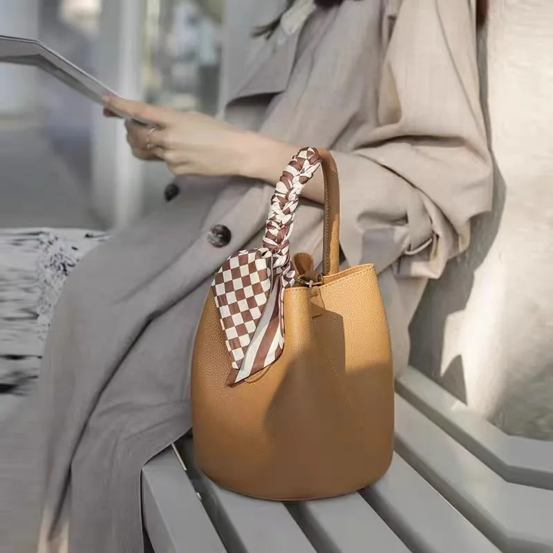 

Женская сумка-ведро из натуральной кожи, новинка 2023, сумка на одно плечо, сумка через плечо, портативная корзина для овощей