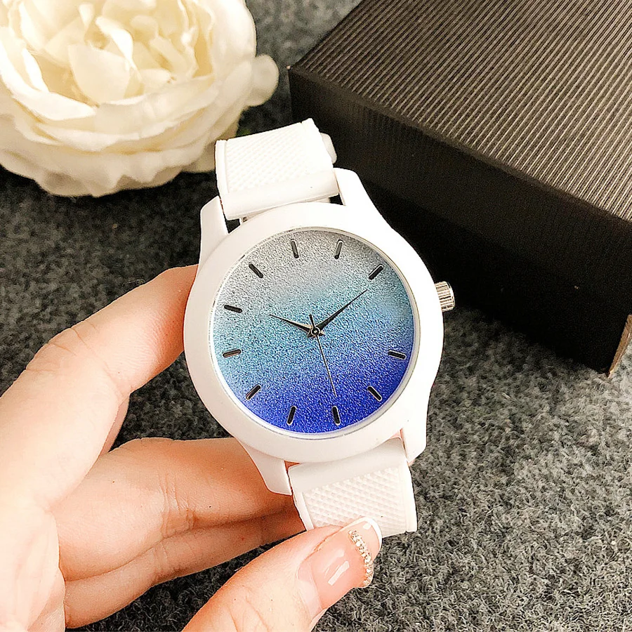 

Brand Wrist Watches Fashion Men Women Ladies Girl Couples Crocodile Style Quartz Casual Silicone Band Clock LA15