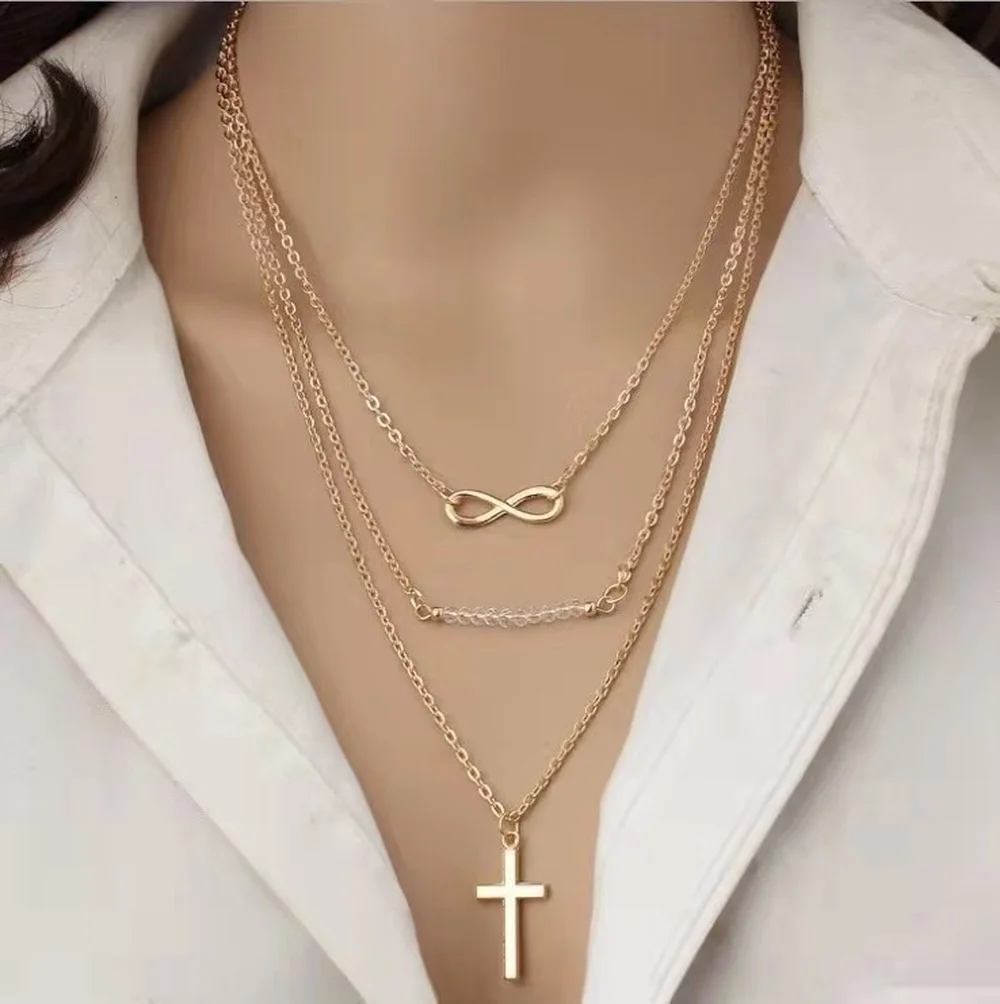 

Exaggerated Fashion Temperament Multi-layer Metal 8-shaped Clavicle Chain Rice Beads All-match Stainless Steel Necklace Jewelry