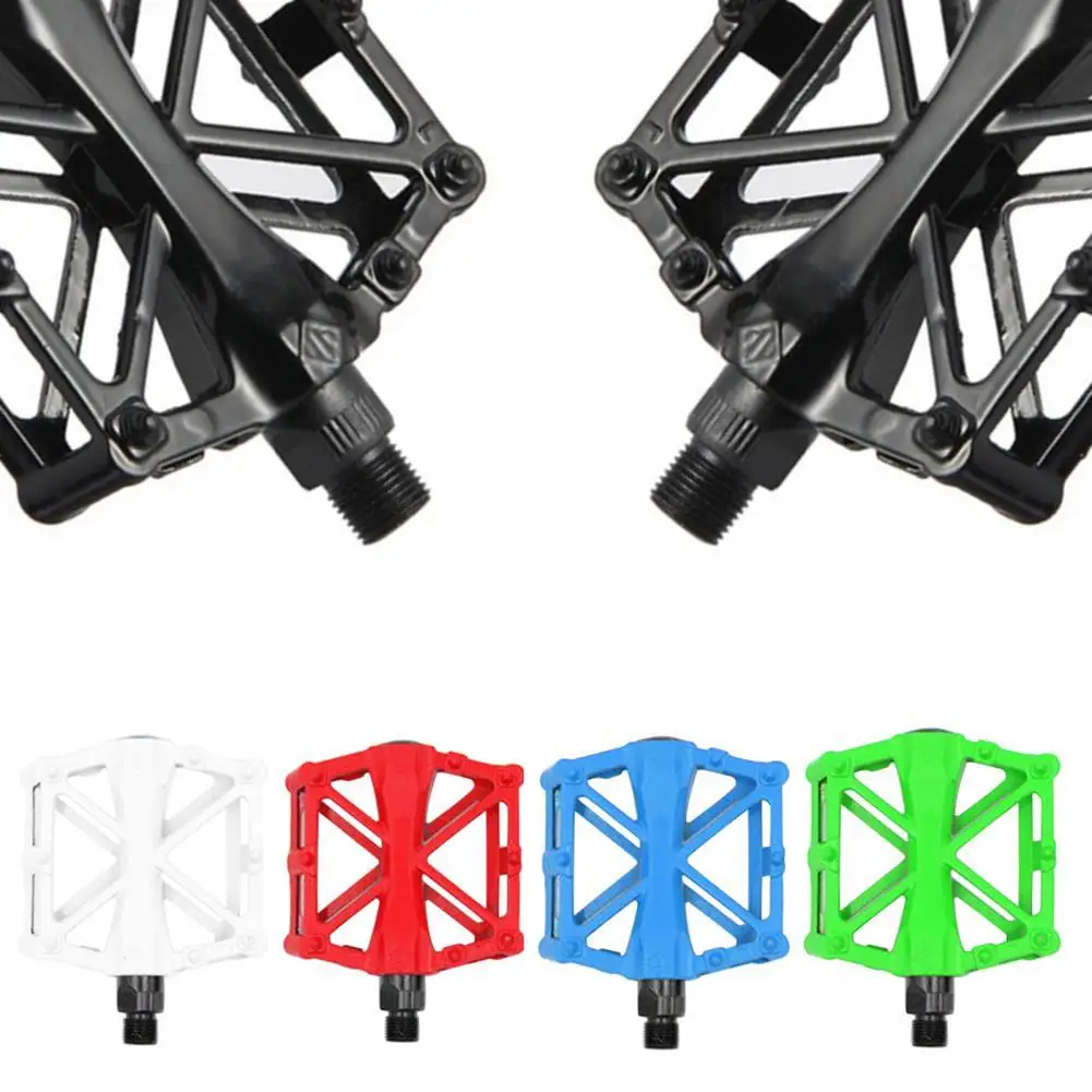 

1 pair of stable ultra-light pedals, sealed bearing splints, good toughness, aluminum alloy bicycle pedal accessories ,