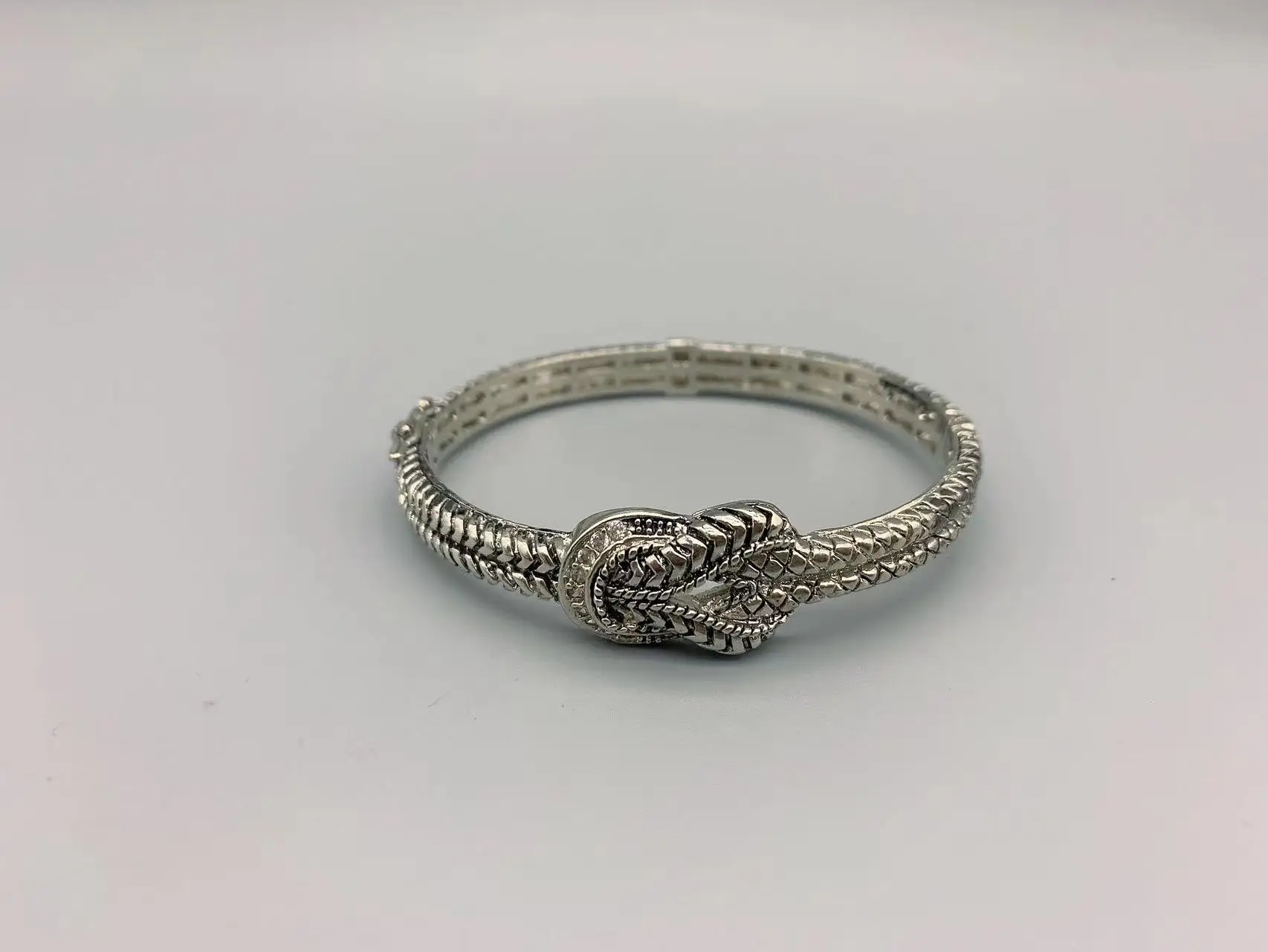 

Le Han Jewelry Carved Chain Tie Silver Bracelet With Clear Cubic Zirconia