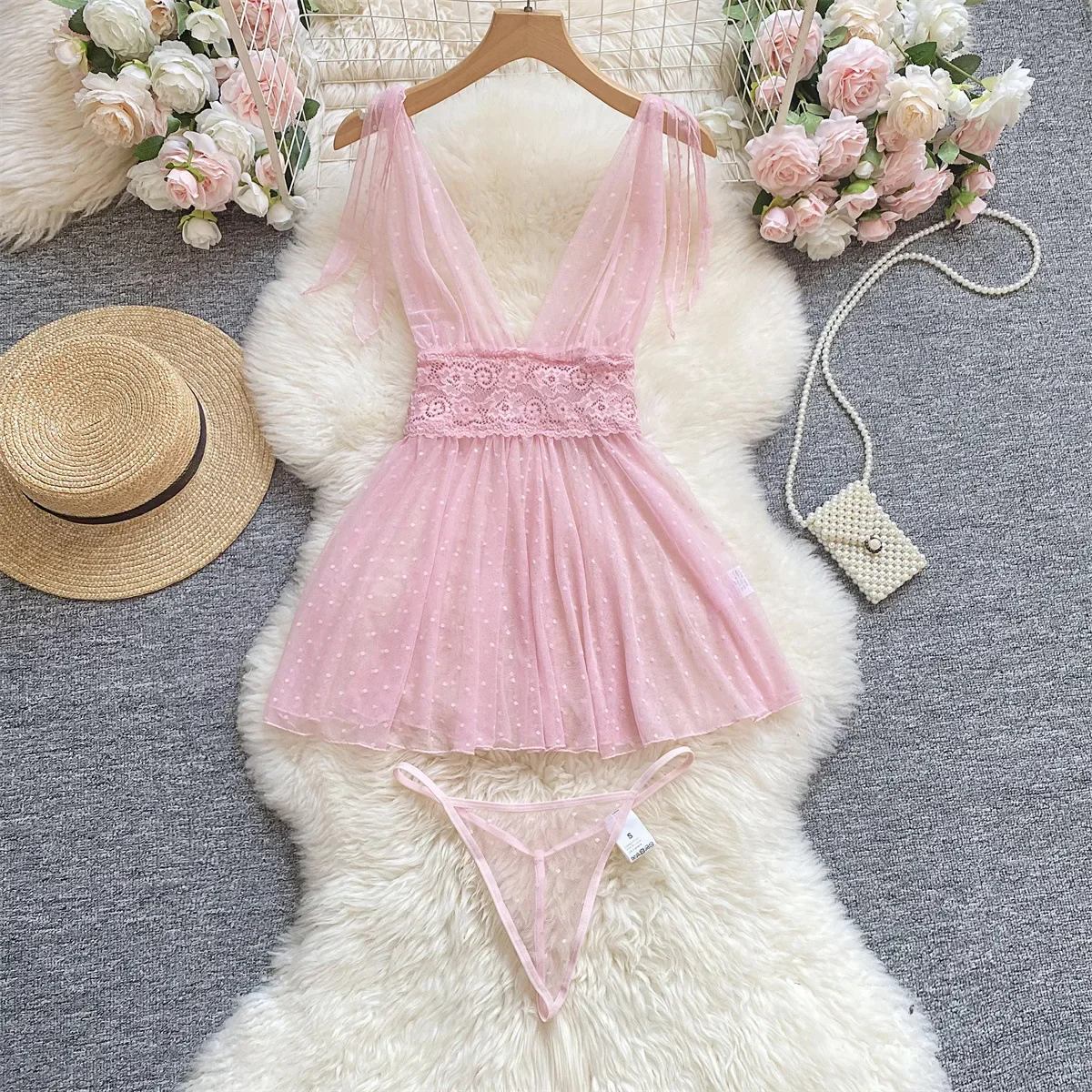 Babydolls Перспектива в горошек с глубоким V-образным вырезом Зов ночи пышными