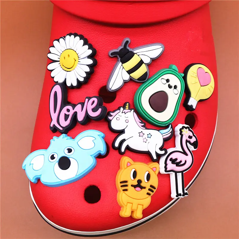 Free shipping 1pcs Cartoon Animals Shoe Charms PVC Croc Decorations Flamingo Unicorn JIBZ Charm Buckle for Kids Party Xmas Gifts