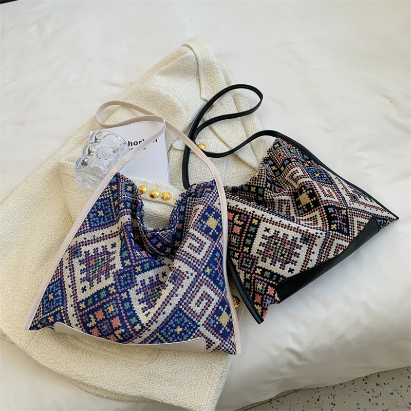 

2023 Fashion Vintage Women Large Capacity Contrast Color Ladies Crossbody Bags Simple Flower Female Shoulder Bags Messenger Bags