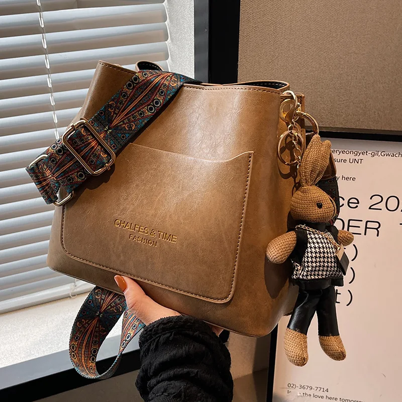 Женская сумка через плечо, Студенческая сумка-мессенджер в европейском и американском стиле, милая Ретро сумка-мешок с подвеской в виде кролика