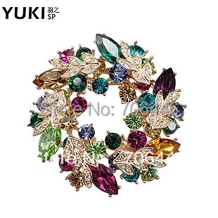 

Gold Tone Muticolor Rhinestone Crystal Wreath Flower Bridal Pin Brooch