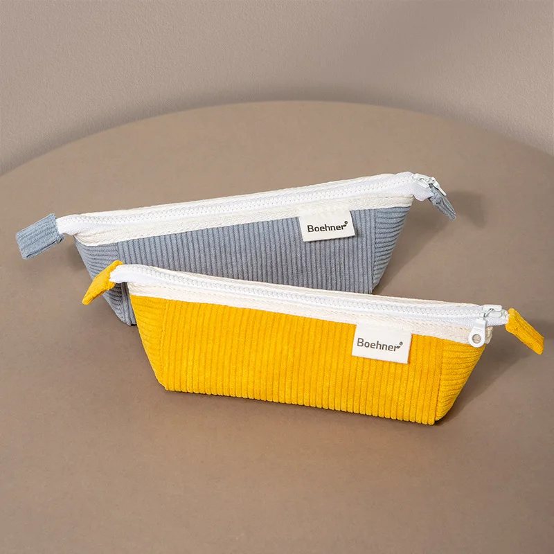 Сумка для макияжа канцелярские принадлежности серия внедорожников космических