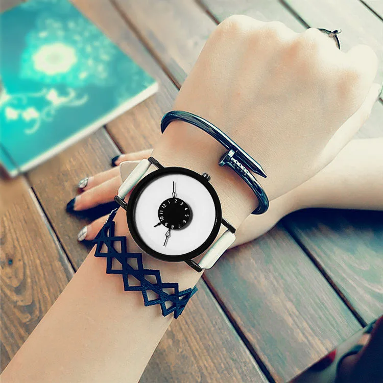 

Fashion Round Quartz Innovative Digital Dial Casual Watches Rubber Strap Fashionable Clock for Waterproof Wristwatch for Women