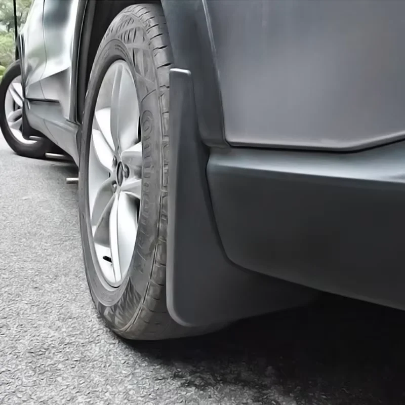 Фото Комплект из 4 гибких брызговиков (защита от грязи и камней) для Audi Q5 2009-2017, без сверления №5