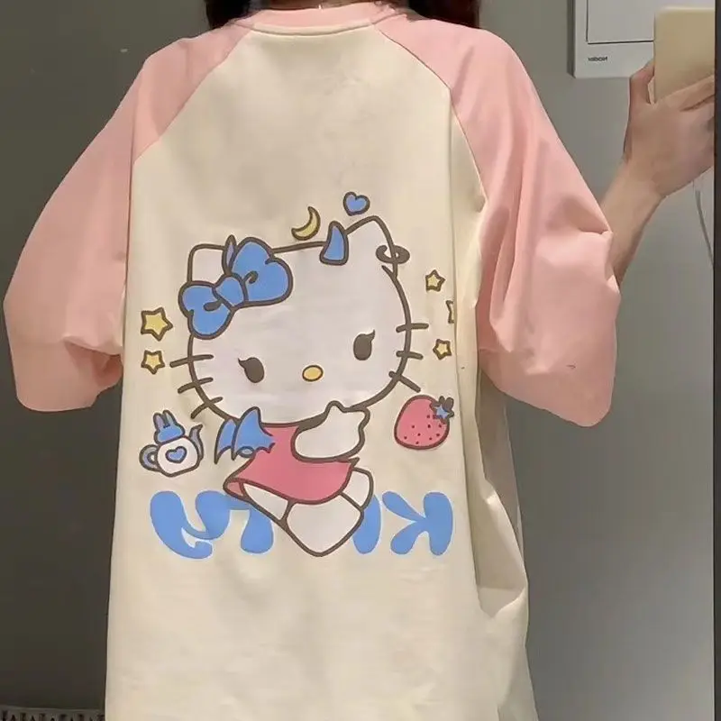 

Sanrio Hellokittys Kawaii Летняя Повседневная футболка с коротким рукавом для девочек с коротким рукавом и принтом сердечек для пары летняя футболка с коротким рукавом