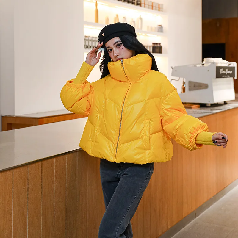 Winter New Design Sense Lantern Sleeves Short Section Avocado Green Down Jacket Female Small Duck Down Bread Clothes
