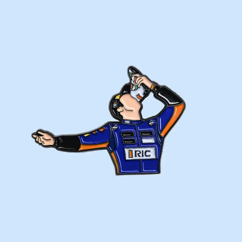 Эмалированная булавка с изображением Доминика Ricciardo Monza