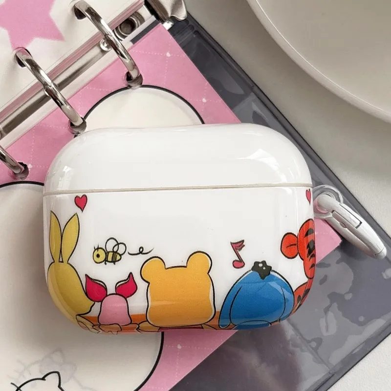 Фото Чехол для AirPods с изображением Винни-Пуха и Стича (вид сзади) с брелоком для AirPods 2, 3, 4, Pro, Pro 2, Pro 3, милый ударопрочный чехол №4