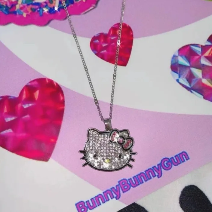 

Sanrio Necklace Silver Color Hello Kitty Single Layer Shining Bling Women Clavicle Chain Elegant Charm Wed Pendant Jewelry Gift