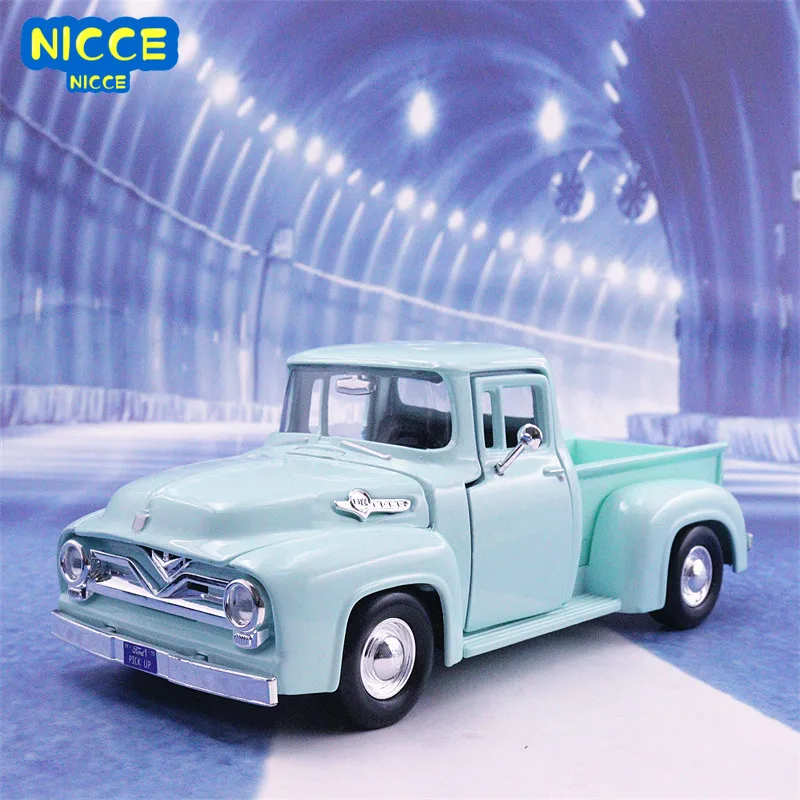 

Модель автомобиля модели P1 Nicce 1:24 1958