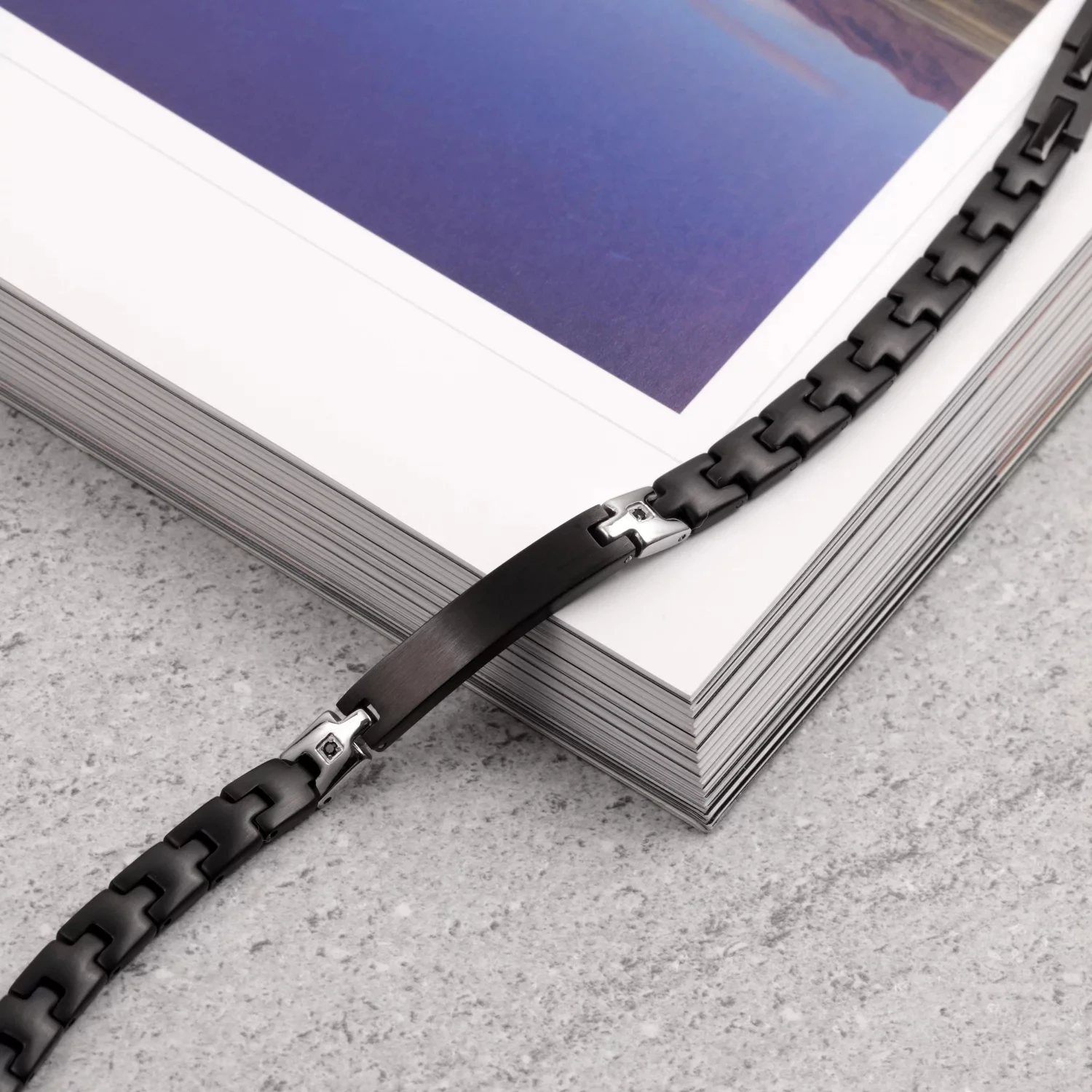 Runda Men's Stainless Steel Bracelet with Black Wrist Bands Embed Zircon Adjustable Size 22cm Fashion Bracelet Luxury Brand Men