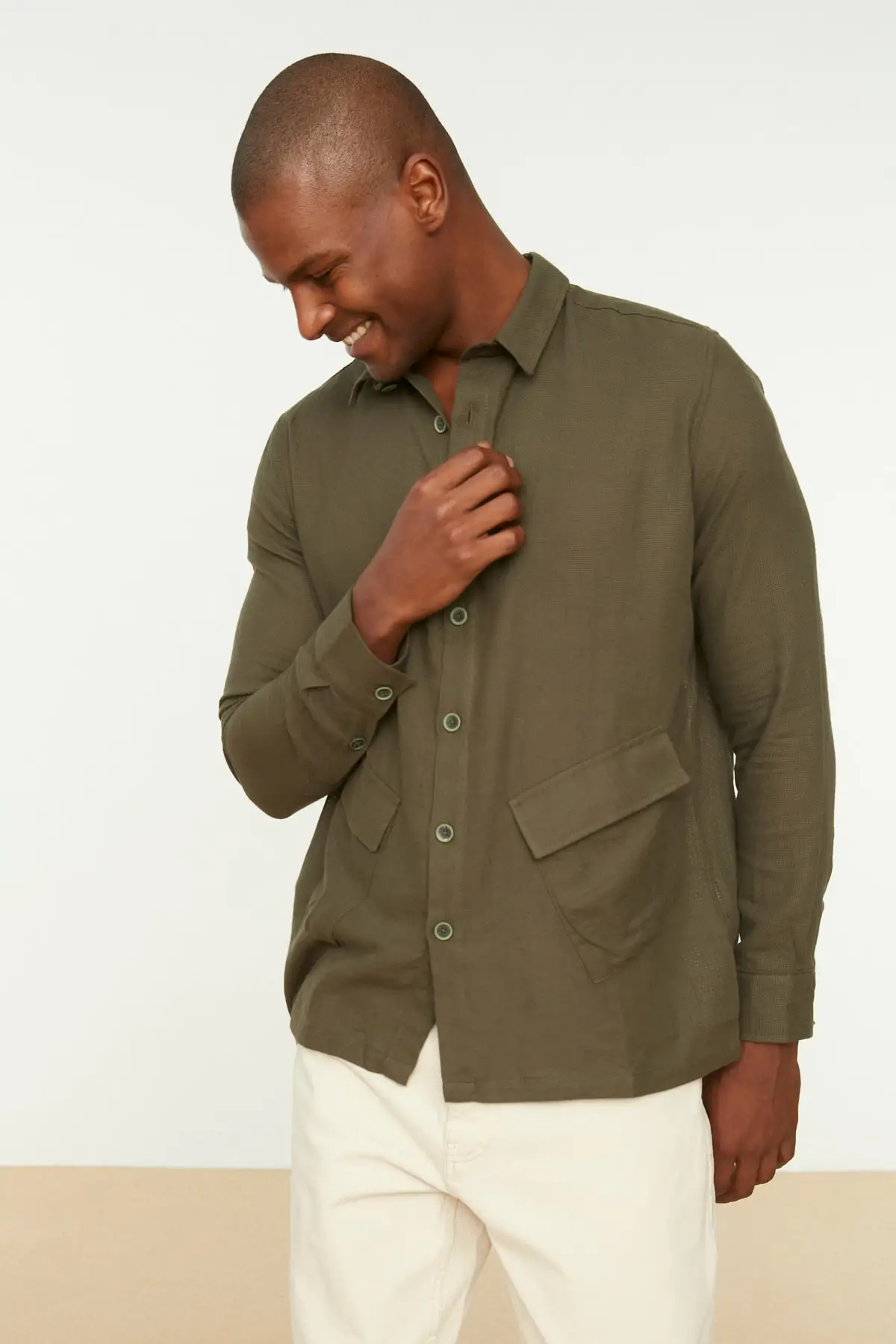 

Светильник Кая Мужская рубашка цвета хаки с двойным нижним карманом и длинным рукавом, Текстурированная рубашка TMNSS21GO0244
