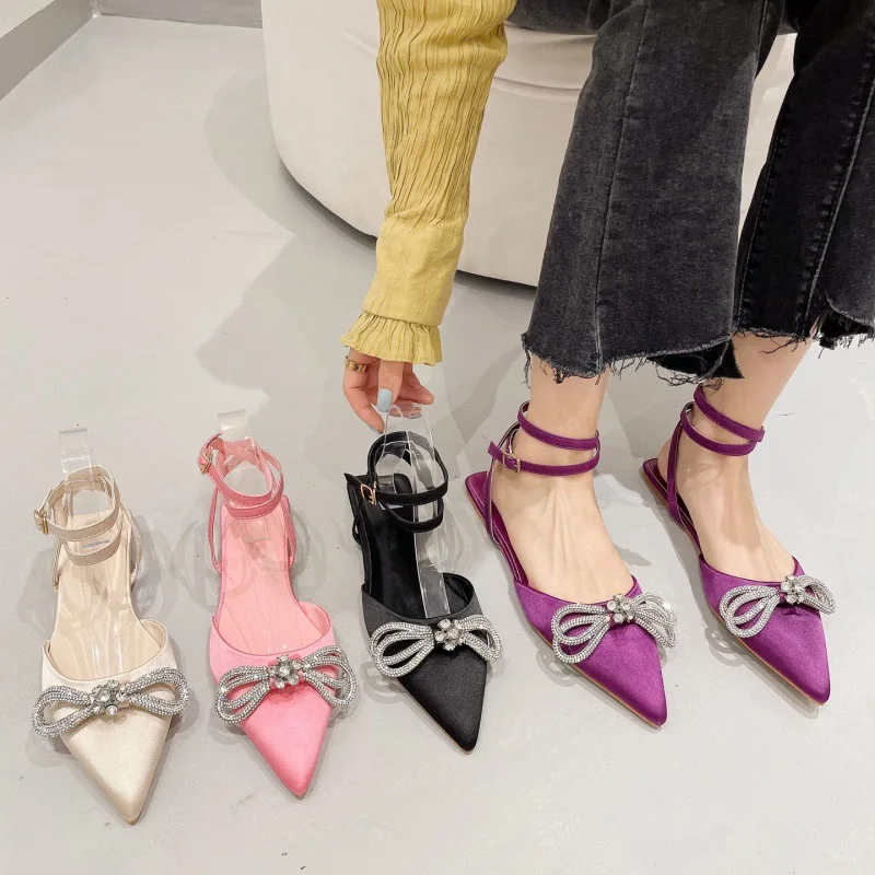 

Autumn 2022 New Straight Heel Rhinestone Bowknot Pointed Back Air Sandals for Women