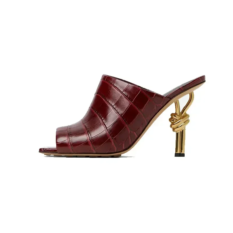 Женские тапочки с квадратным носком