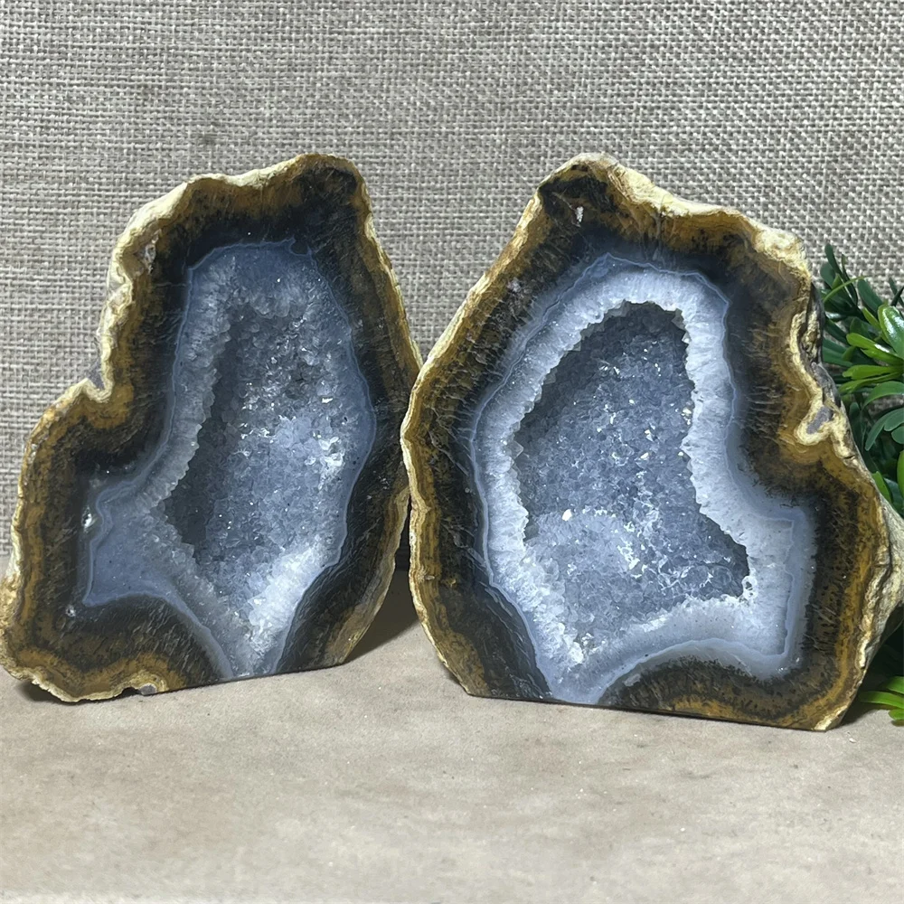 

A PairCrystal Natural Druzy Agate Specimen Stone Geode Stone Reiki Quality Beauty Healing Minerals Spiritual Home Decoration