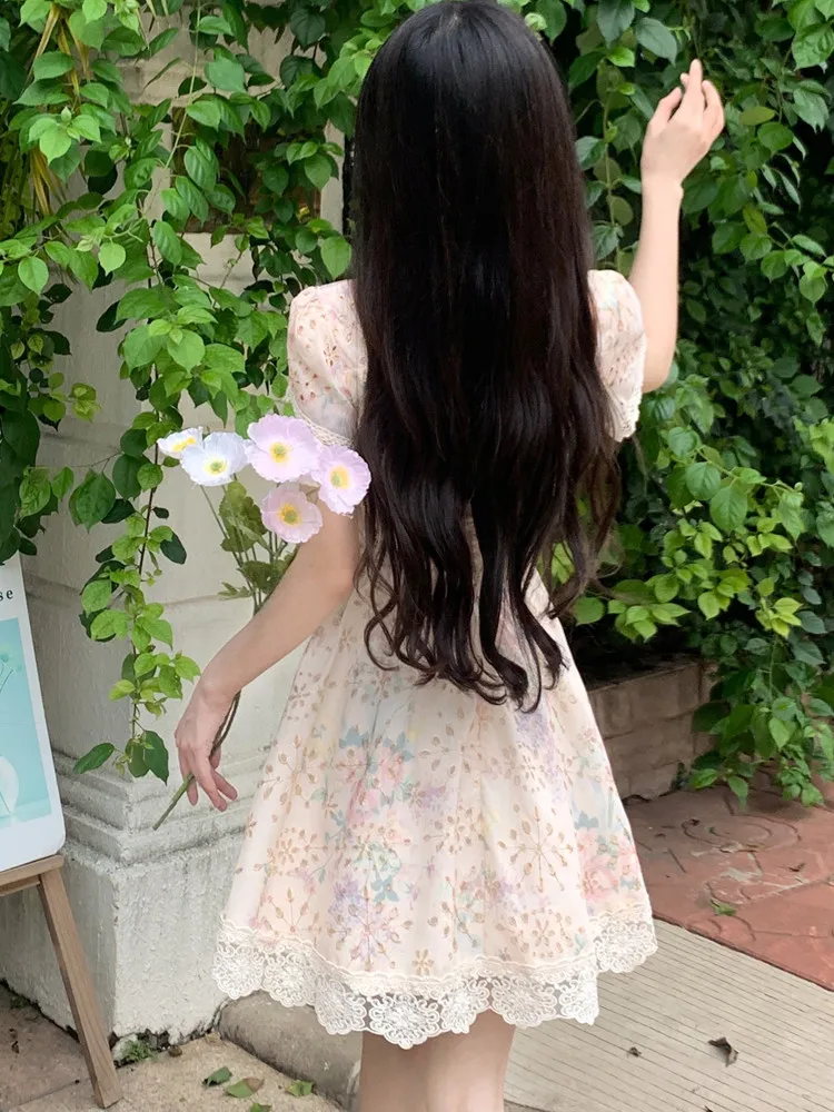 Платье женское длинное с вышивкой ажурное милое приталенное платье квадратным