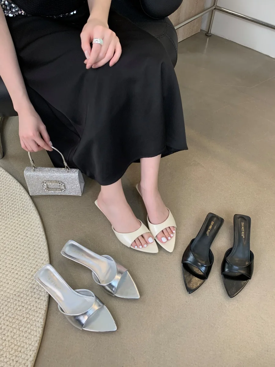 Шлепанцы женские на тонком каблуке босоножки с острым носком без задника низкая