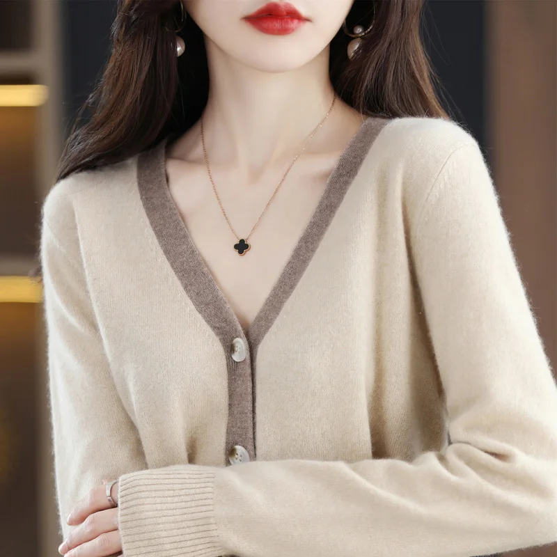 

2023 New Wool Cardigan Coat Women's Autumn and Winter New V-neck Loose Jacquard Cashmere Sweater Color Matching Knit