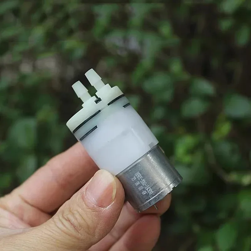 

Мембранный мини-насос RF-310 6В