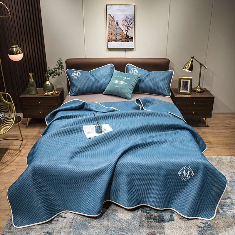 

New Luxury Quilting Cooling Blanket for Bed Machine Washable Thin Comforter Soft Cool Mat Breathable Ice Silk Quilt Bedding Set