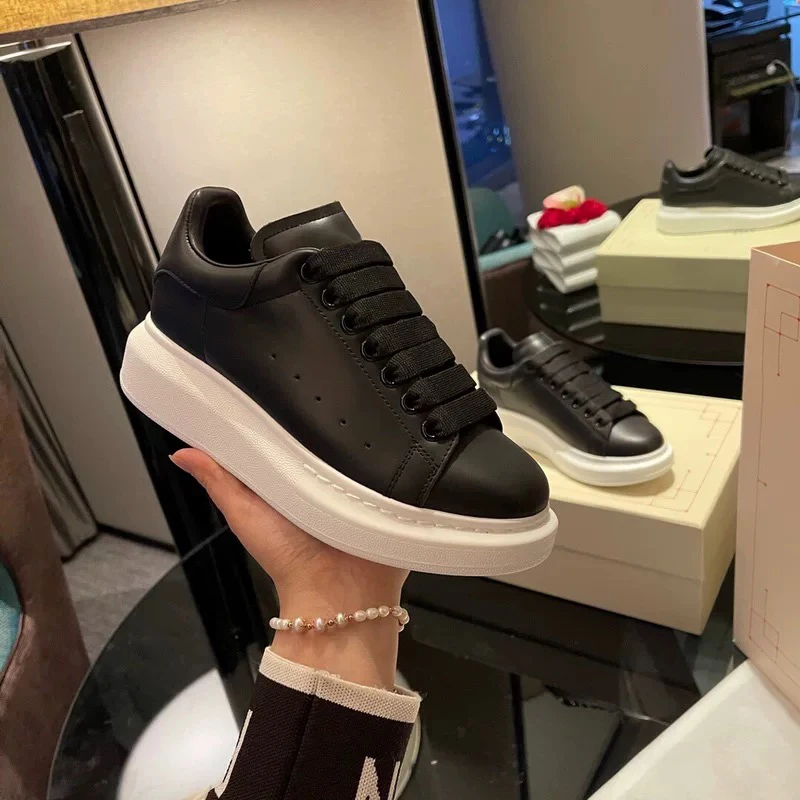 Высококачественные маленькие белые туфли мужская обувь толстая подошва внутри