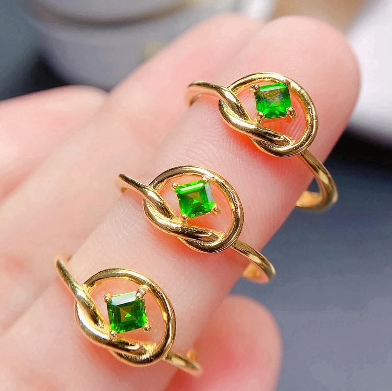 

Natural diopside ring fresh and simple 925 Sterling Silver Emerald Color beautiful women's gift